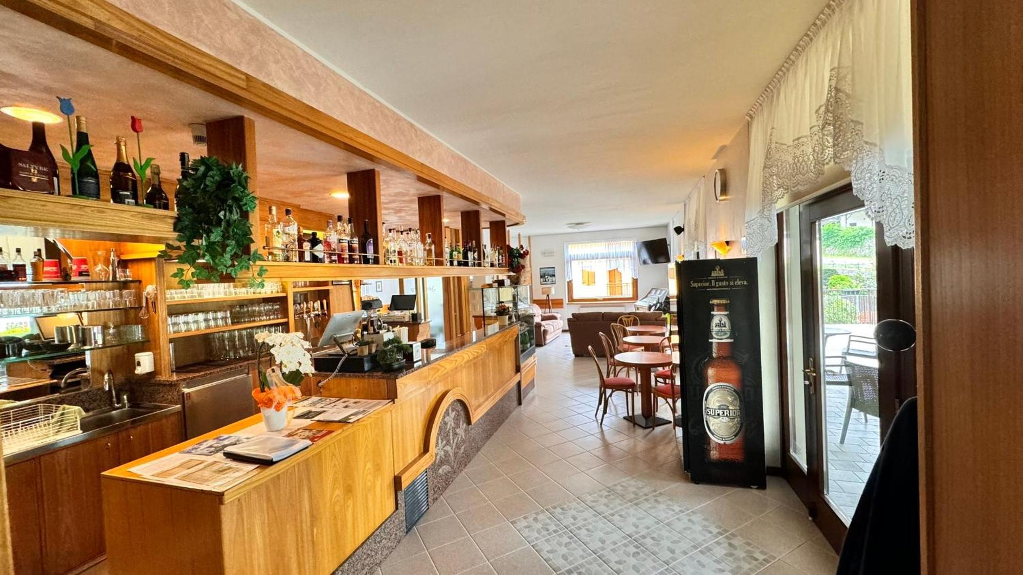 Albergo Stella Alpina Tenno Exteriér fotografie
