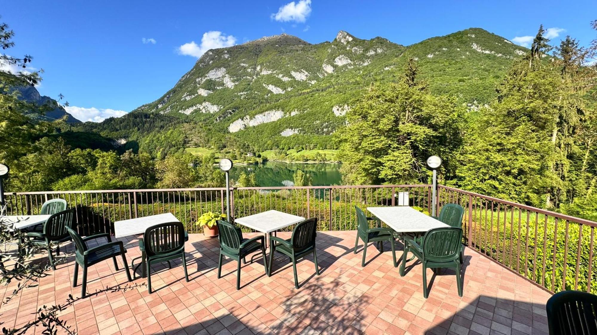 Albergo Stella Alpina Tenno Exteriér fotografie