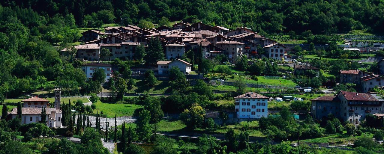 Albergo Stella Alpina Tenno Exteriér fotografie